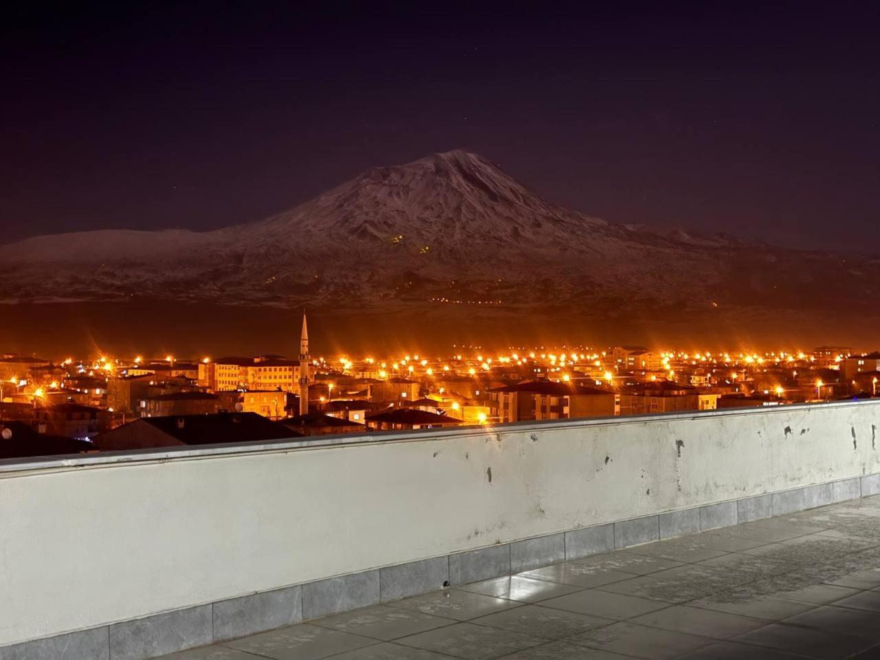 Atlihan Plus Hotel Doğubayazıt Екстериор снимка